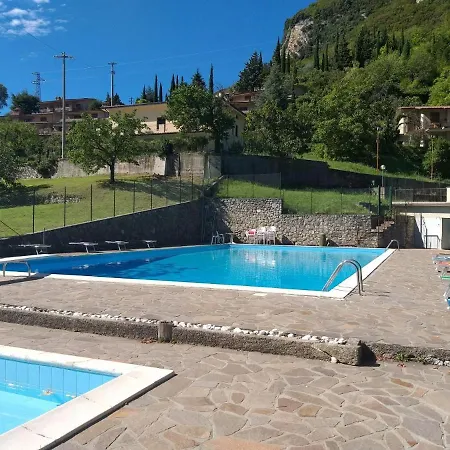Mandorla Apartment